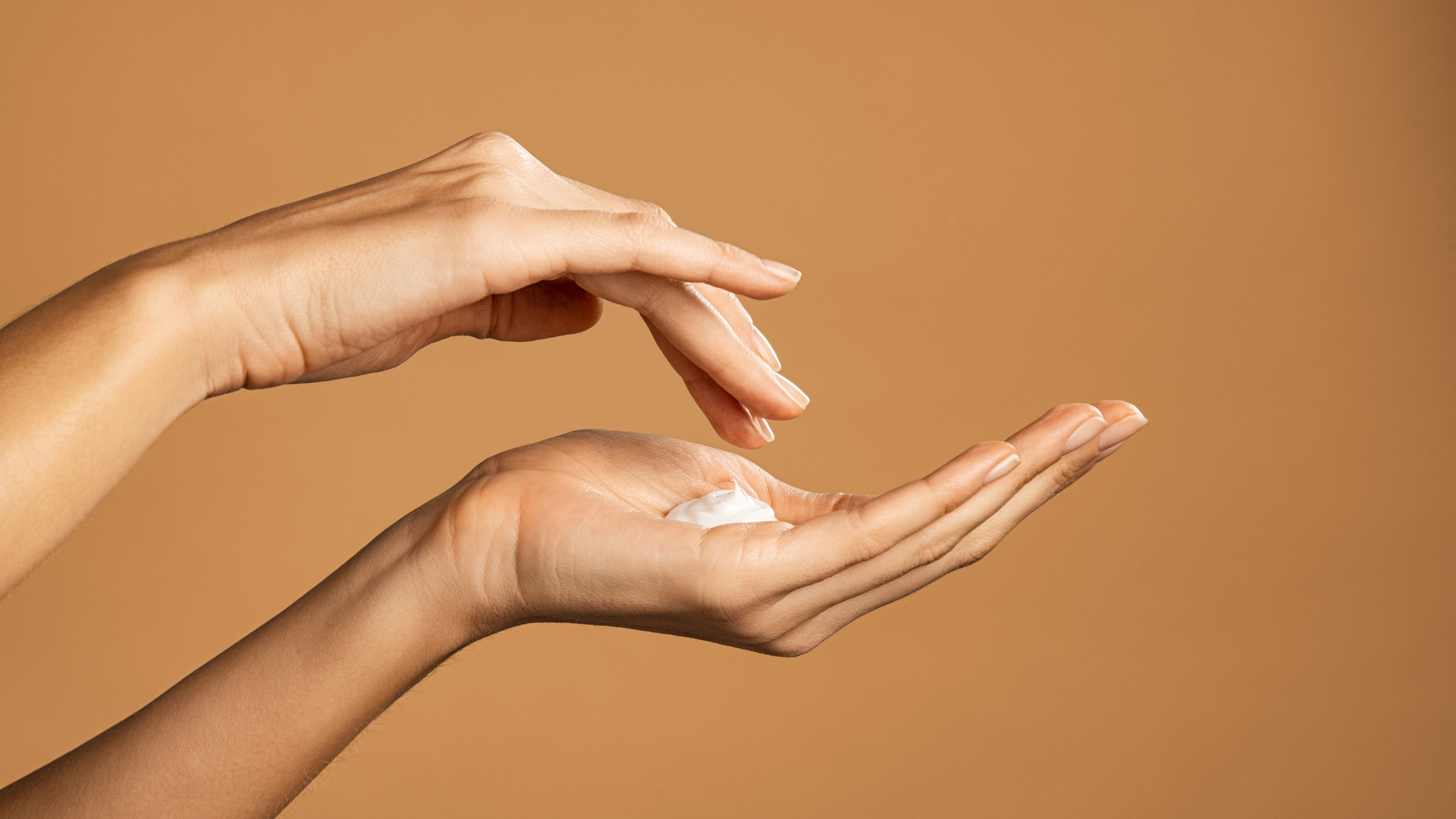 Allantoin: The Quiet Skin-Comfort Ingredient With a Long History of Care